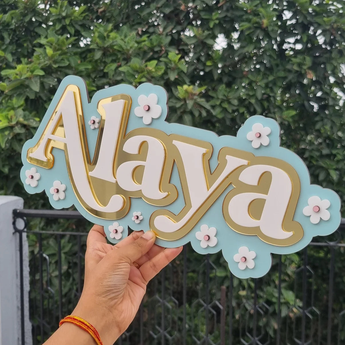 3 LAYER NAMEPLAQUE WITH DAISY