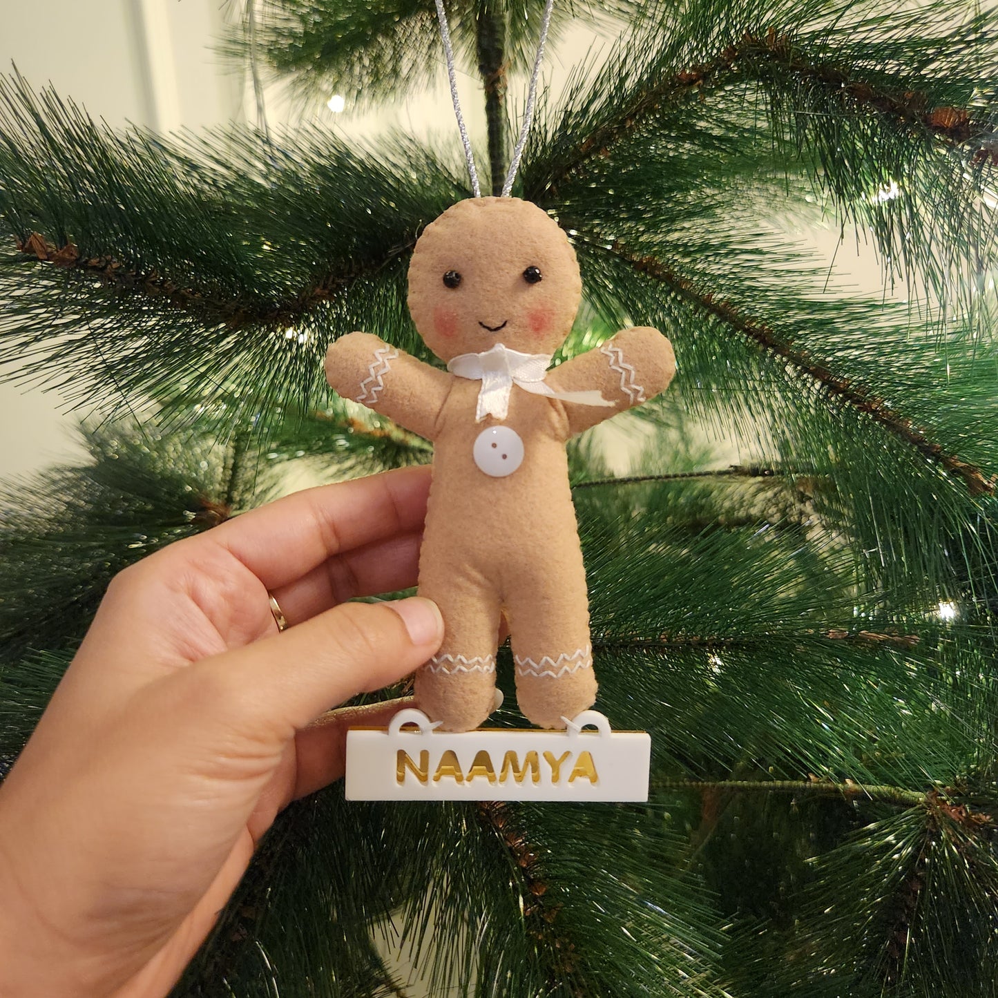 PERSONALISED CHRISTMAS ORNAMENT - GINGERMAN AND HOUSE
