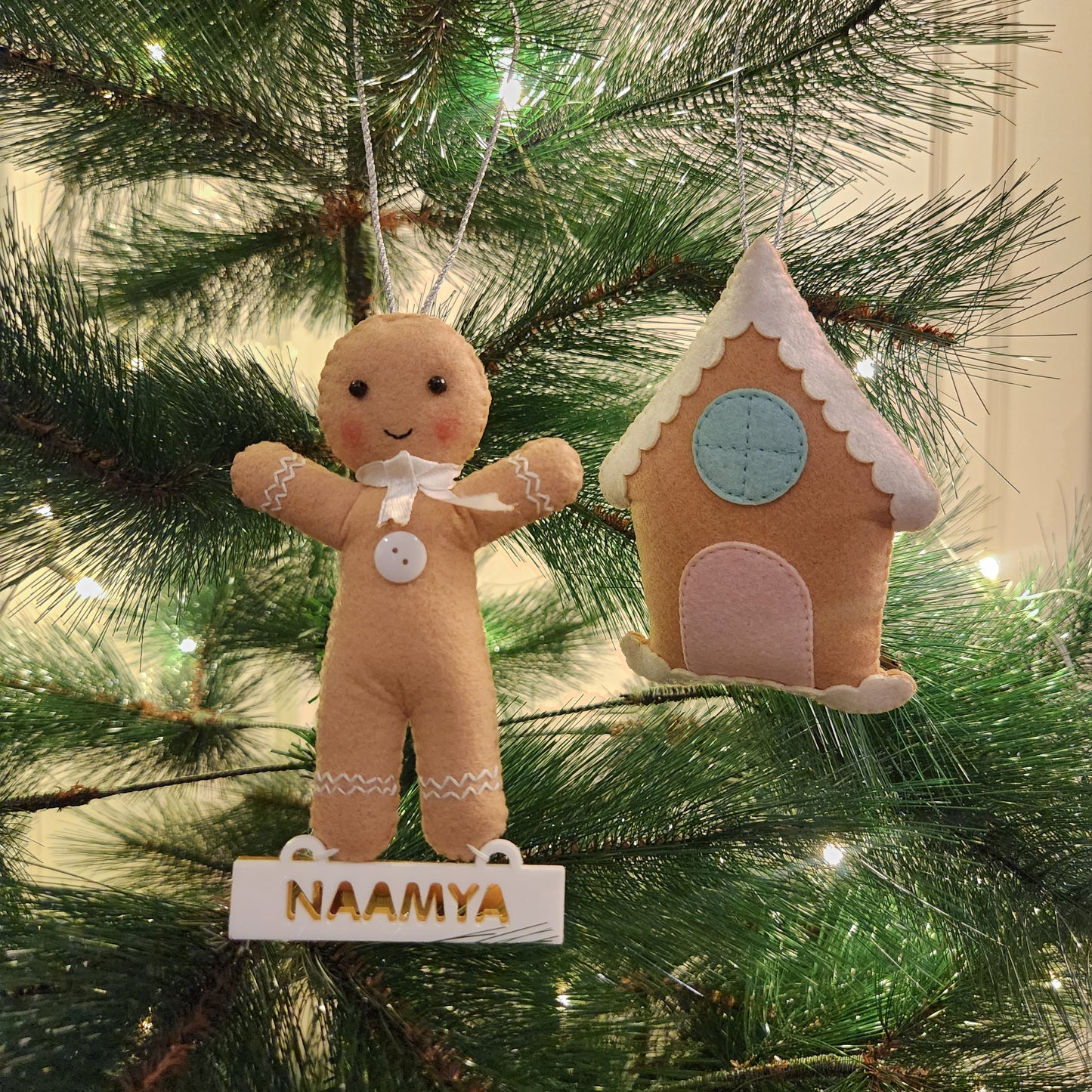 PERSONALISED CHRISTMAS ORNAMENT - GINGERMAN AND HOUSE
