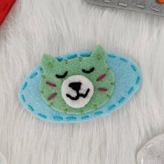 KITTY HAIRCLIP