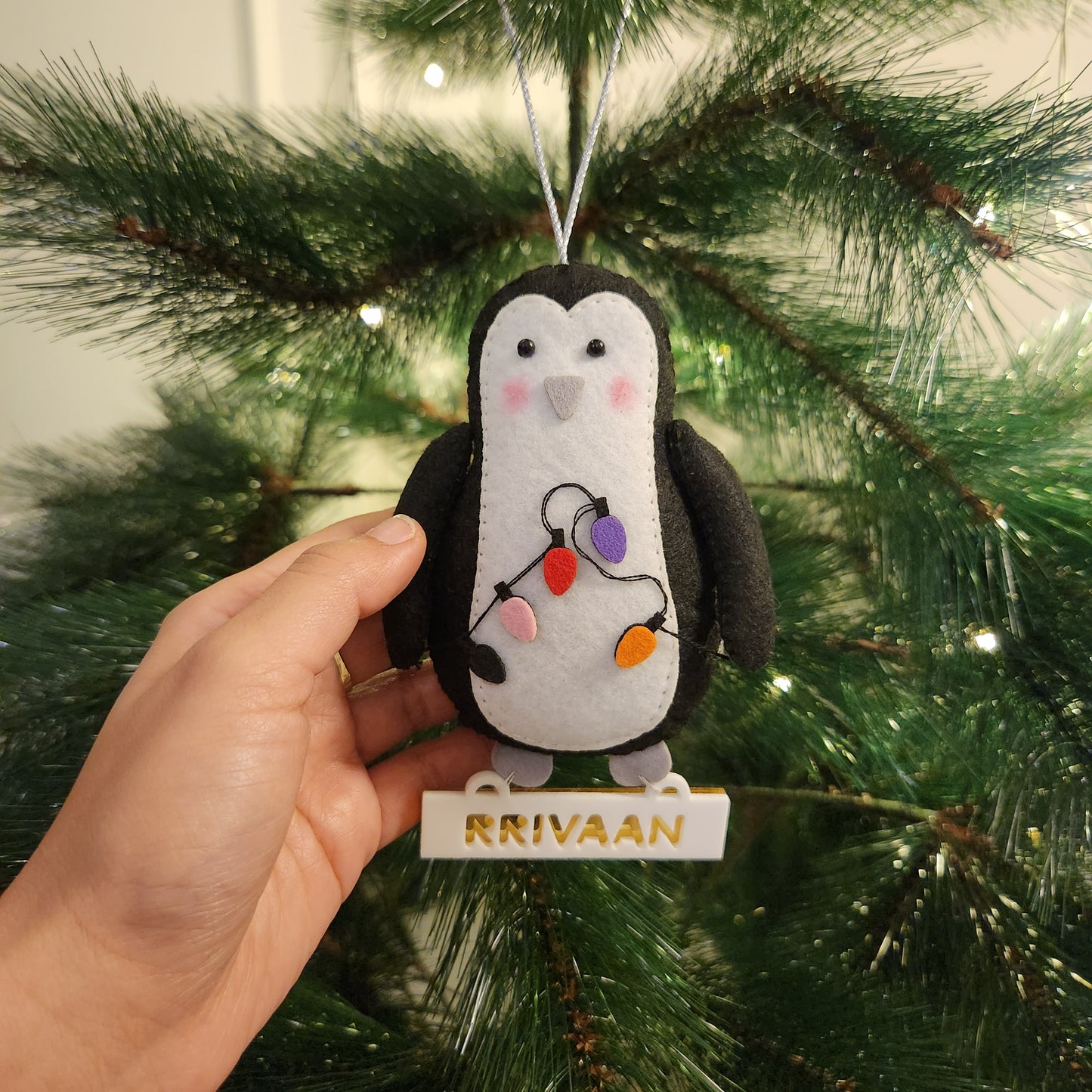 PERSONALISED CHRISTMAS ORNAMENTS - PENGUIN