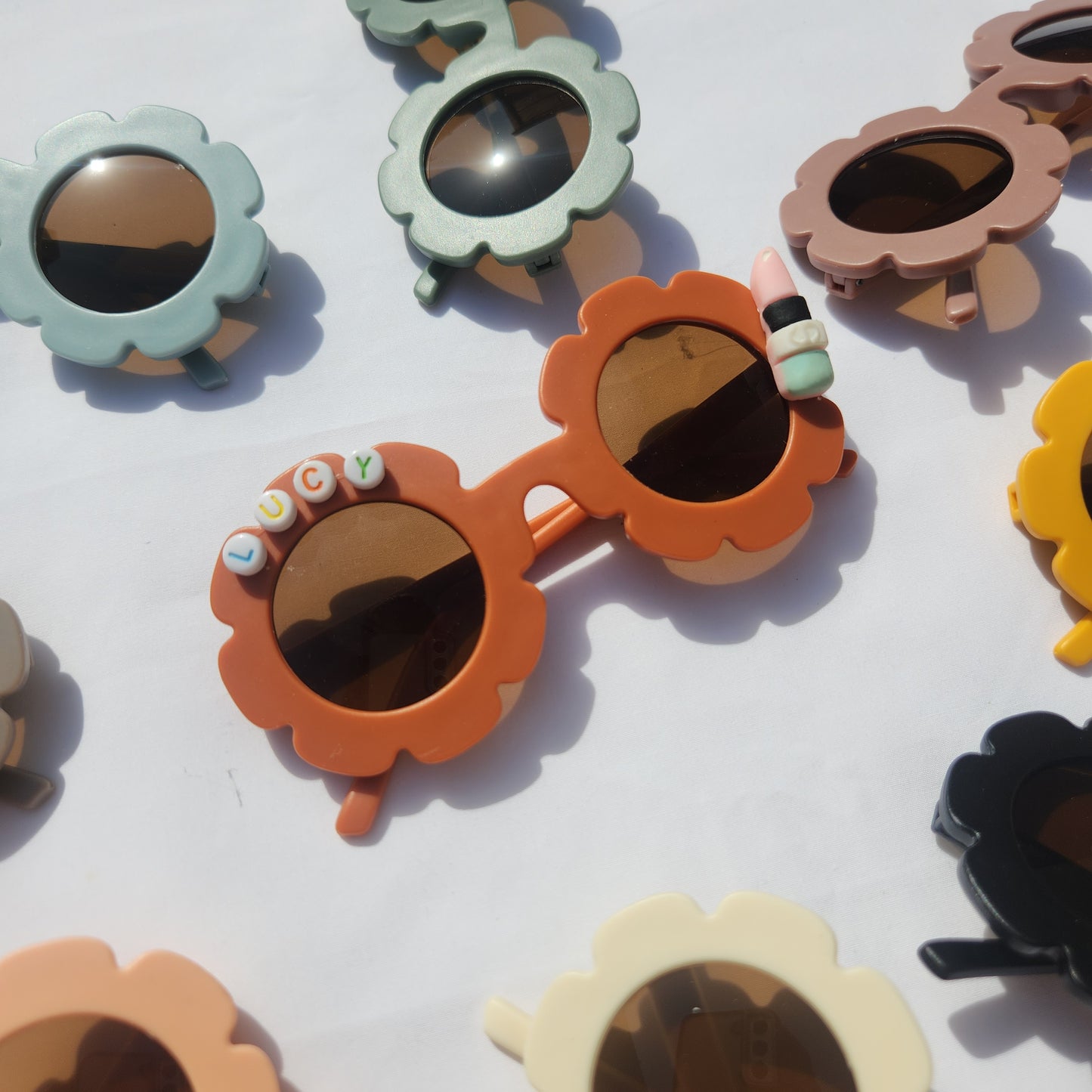 PERSONALISED SUNGLASSES - LIPSTICK