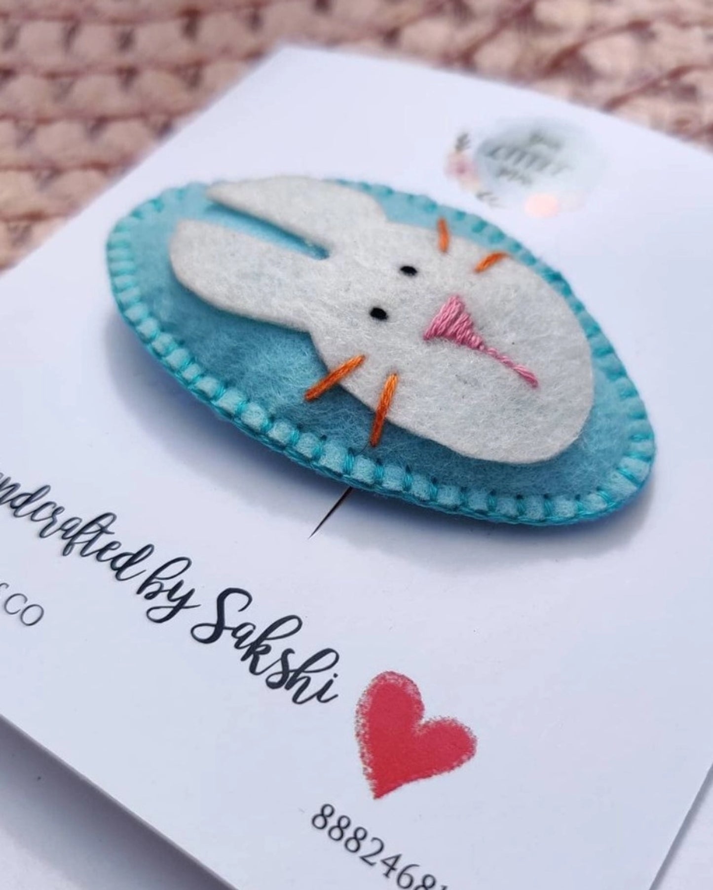 RABBIT HAIRCLIP
