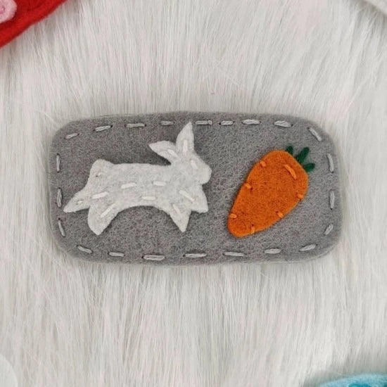 RABBIT CARROT HAIRCLIP