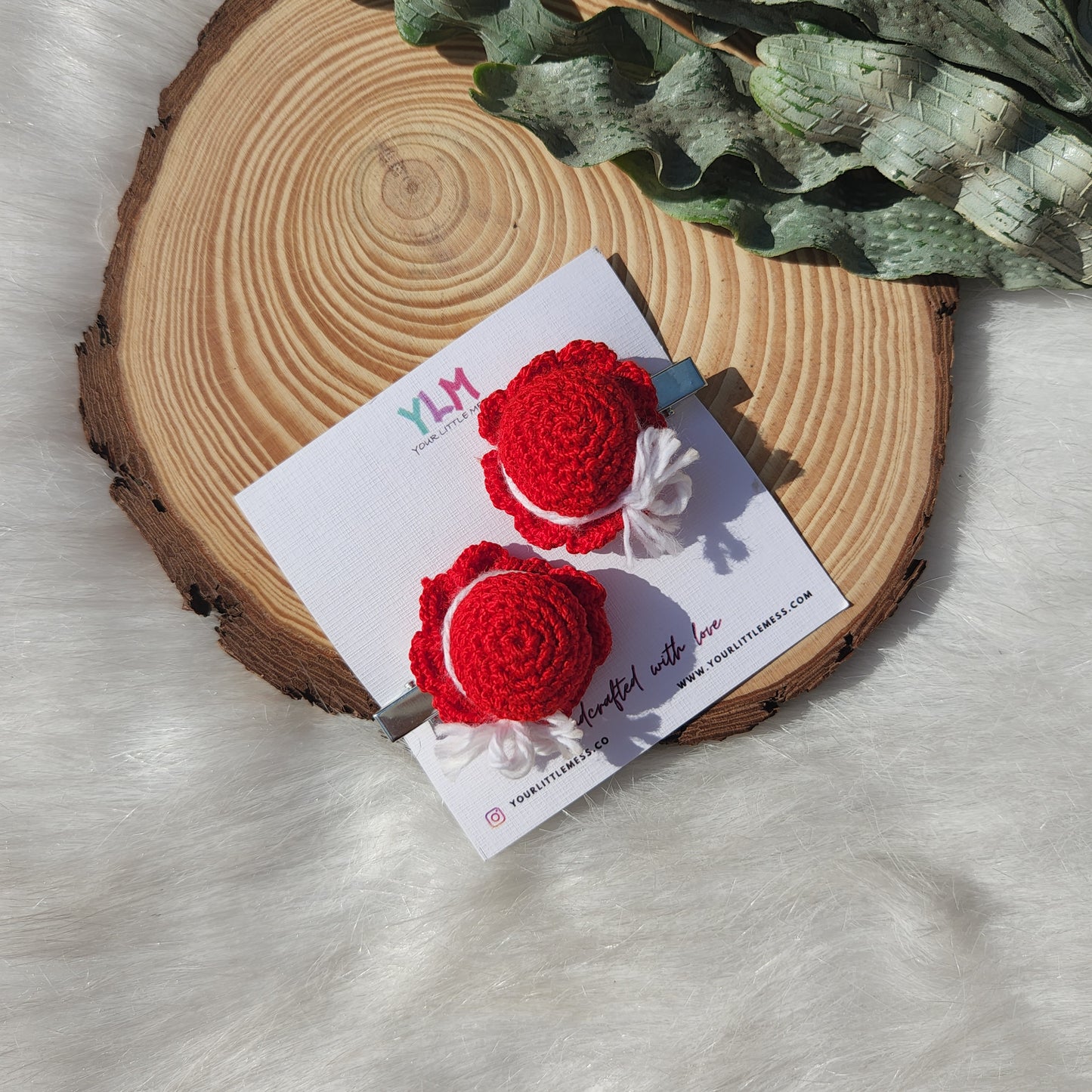 BUCKET HAT CROCHET HAIRCLIP