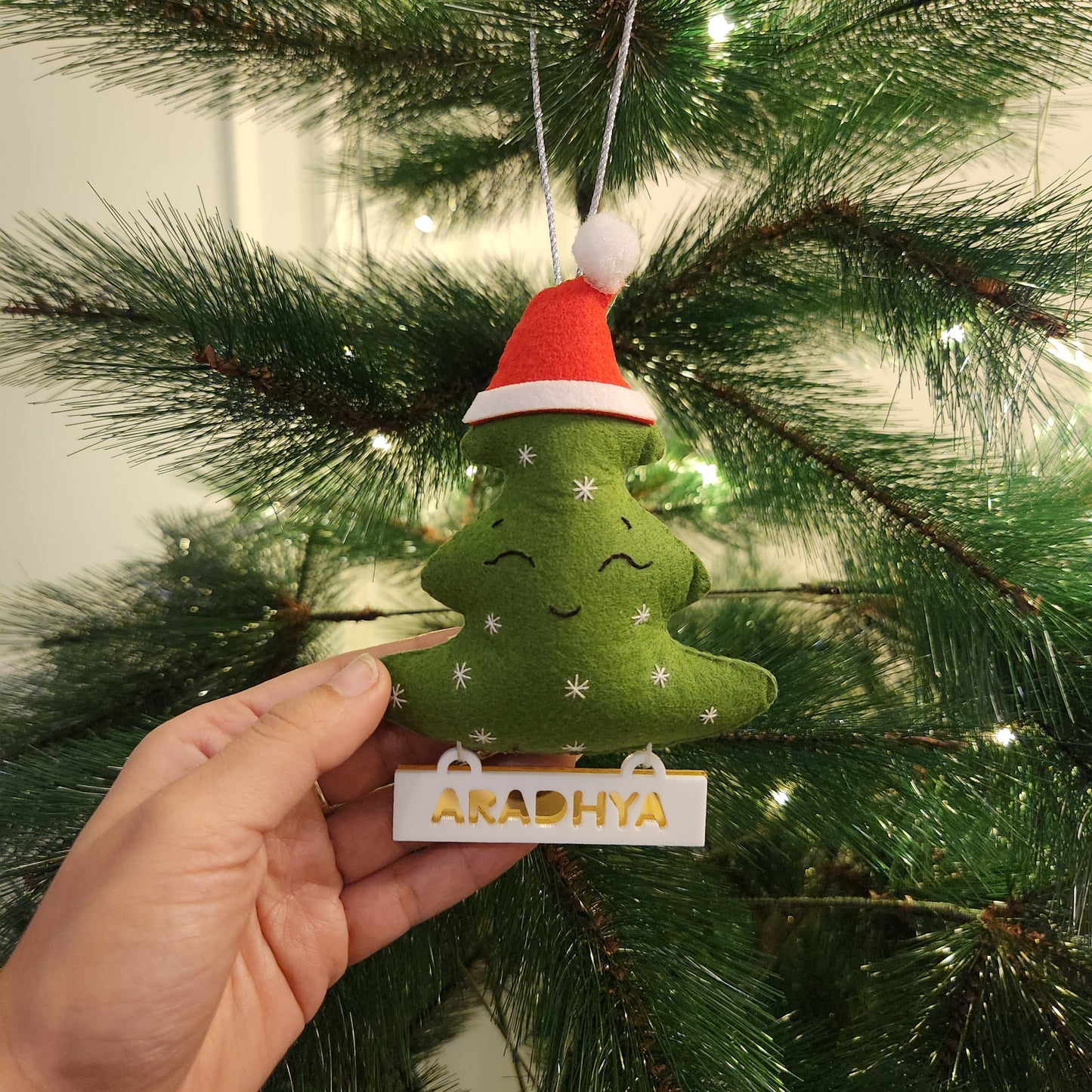 PERSONALISED CHRISTMAS ORNAMENT - TREE