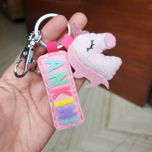 CHARACTER WITH NAME KEYCHAIN - UNICORN