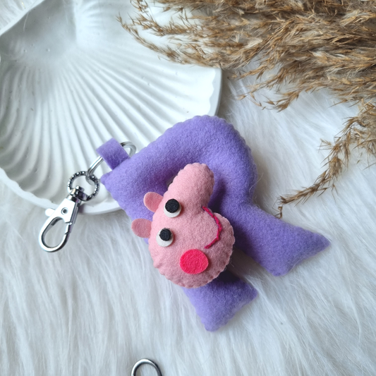 INITIAL KEYCHAIN - PEPPA