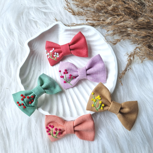 LINEN PETITE EMBROIDERED HAIRBOW - WINTER GARDEN